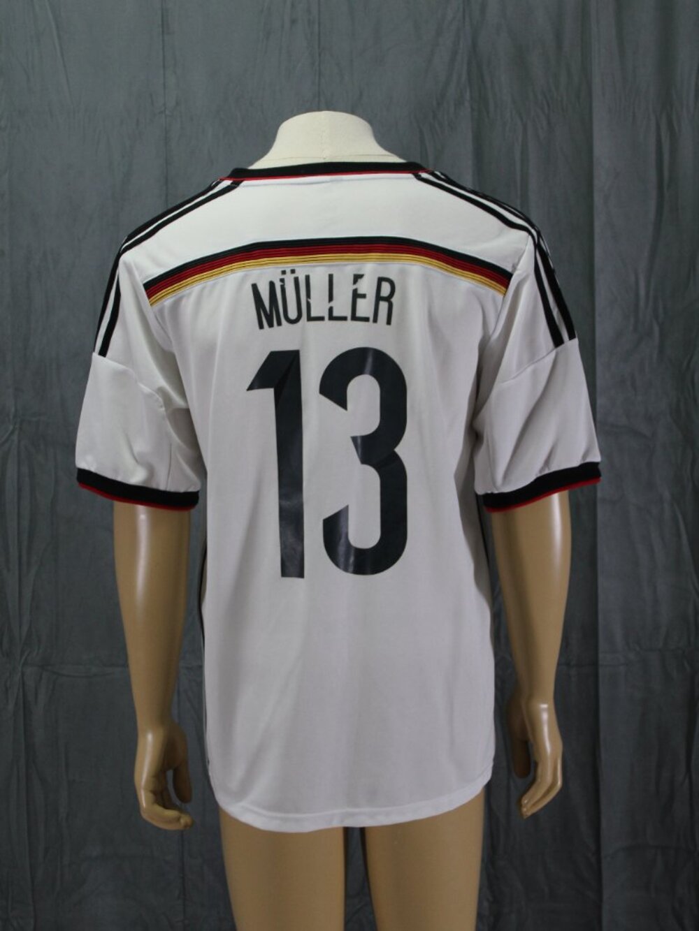 Team Germany Soccer Jersey (Retro) 2104 Home Thomas Mueller 13 - Men's Large - Picture 8 of 10